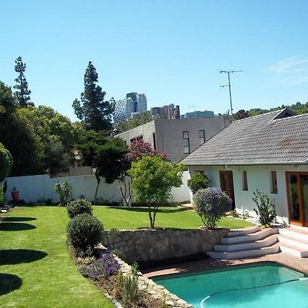 Mizizi House Of Sandton B & B Joanesburgo Exterior foto
